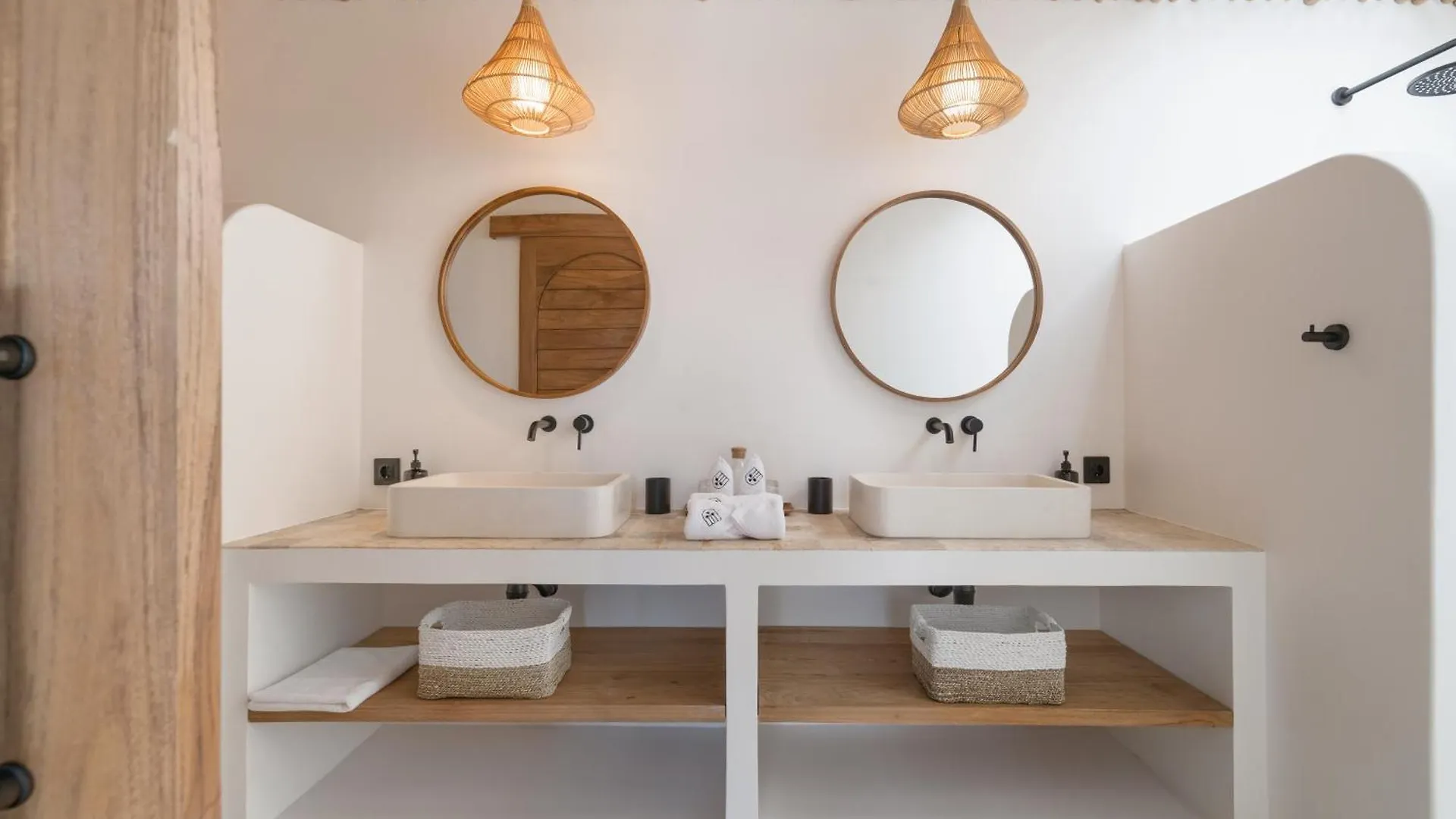 Villa Casa Gaia 2 By Balisuperhost Kerobokan